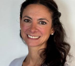 Dr Erika Schurig